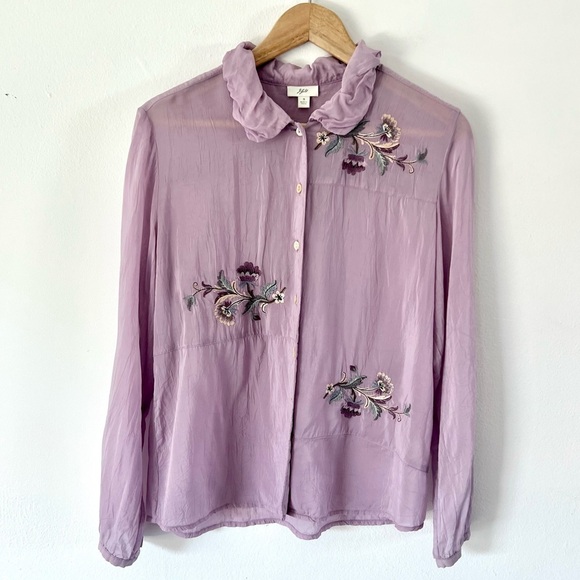 J. Jill Lilac Purple Sheer Embroidered Button Front Bubble Collar Top Size Small - Picture 1 of 12